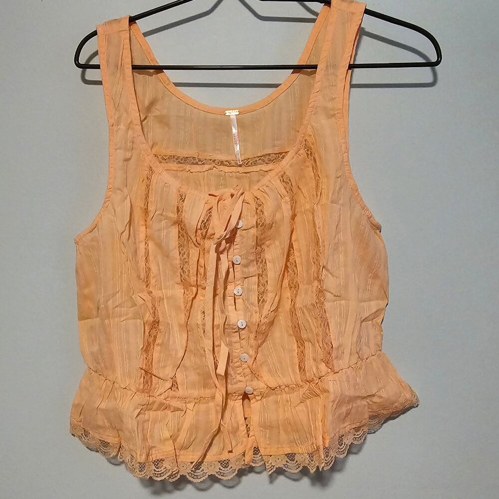 **NWT** Women’s Free People Alana Lace Trim Peplum Top-Size Large